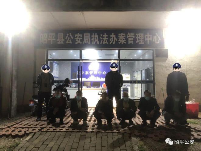 开云体育 开云官网9人落网！贺州警方端掉一盗窃工地建材团伙(图1)
