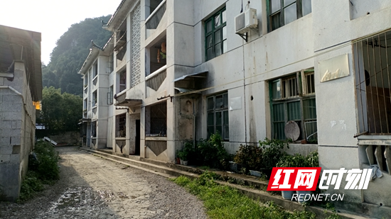 开云 开云体育官网武陵源区开展“空中缆线”专项整治 让城市天空“无线美”(图3)